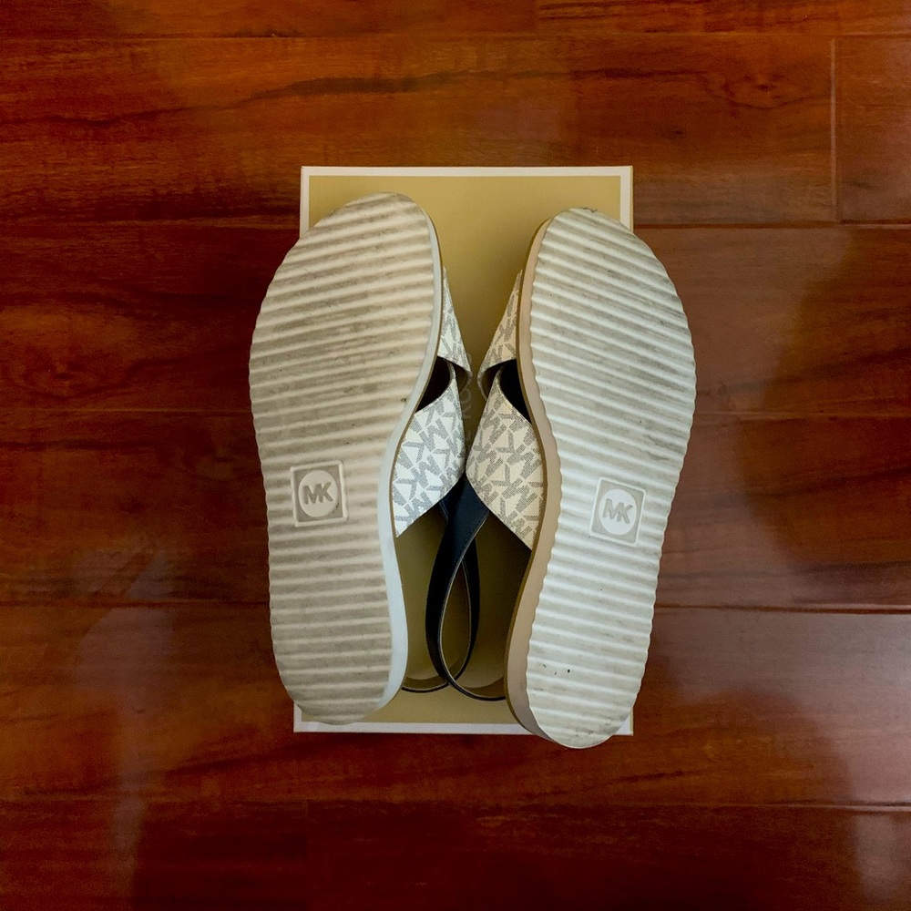 Michael kors janine sandal - Picture 3 of 4